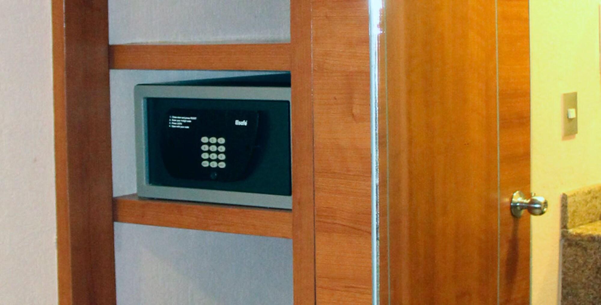 Hotel Soleil Business Class Celaya Экстерьер фото
