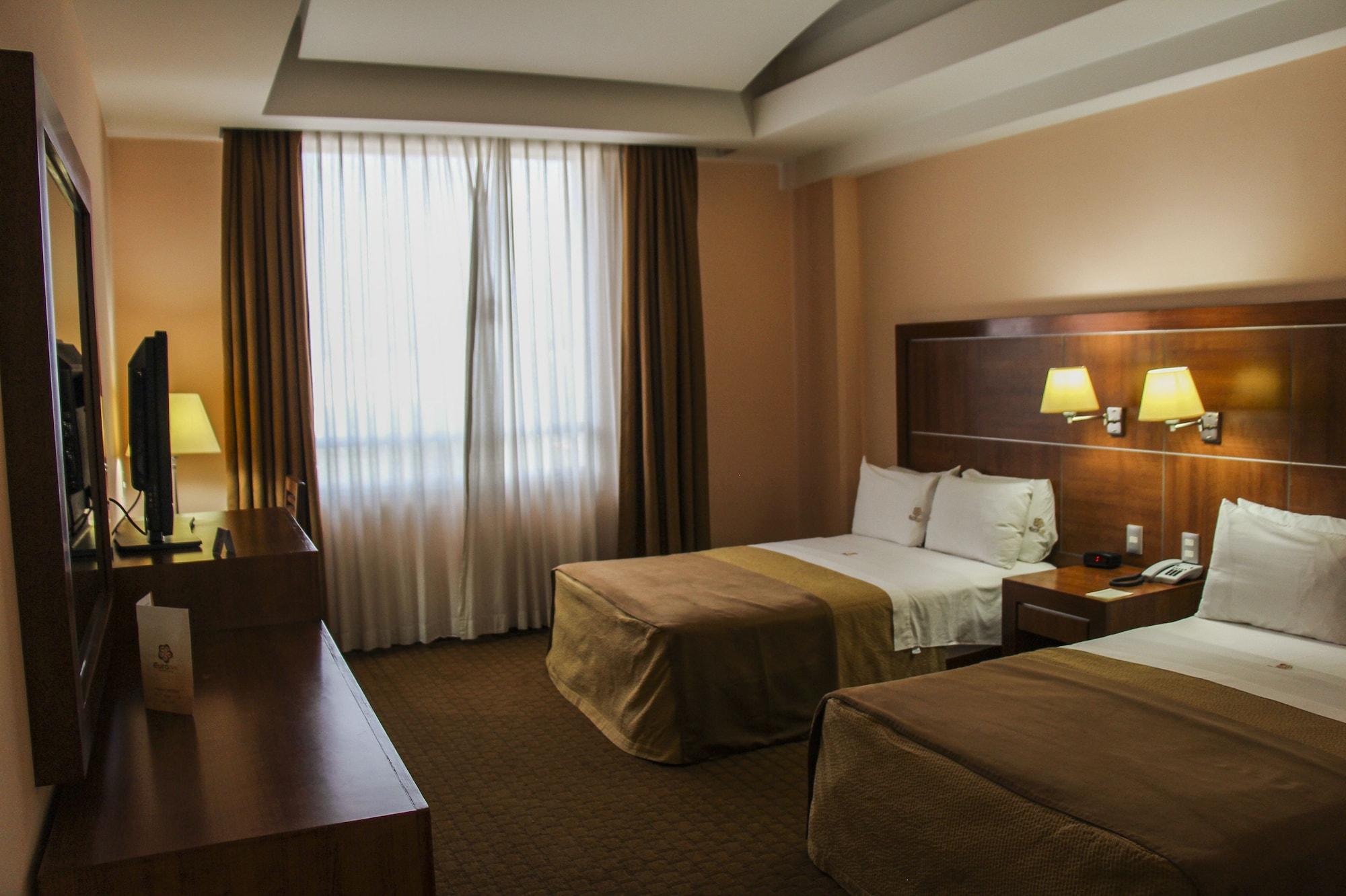 Hotel Soleil Business Class Celaya Экстерьер фото