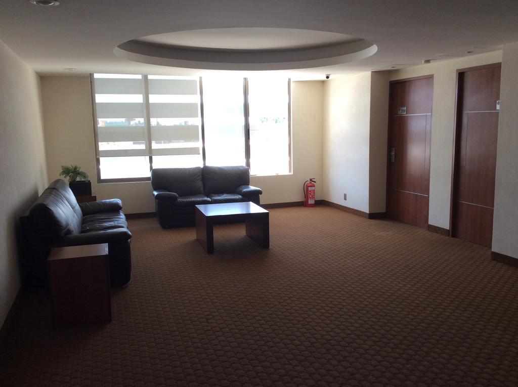 Hotel Soleil Business Class Celaya Экстерьер фото